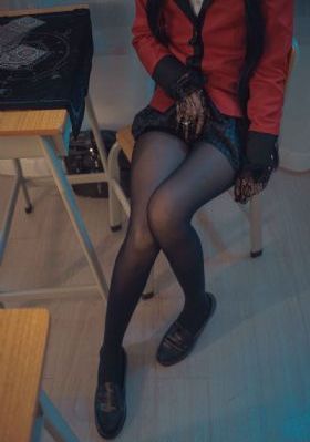 她被那家伙拥抱第二集_视频网址大全